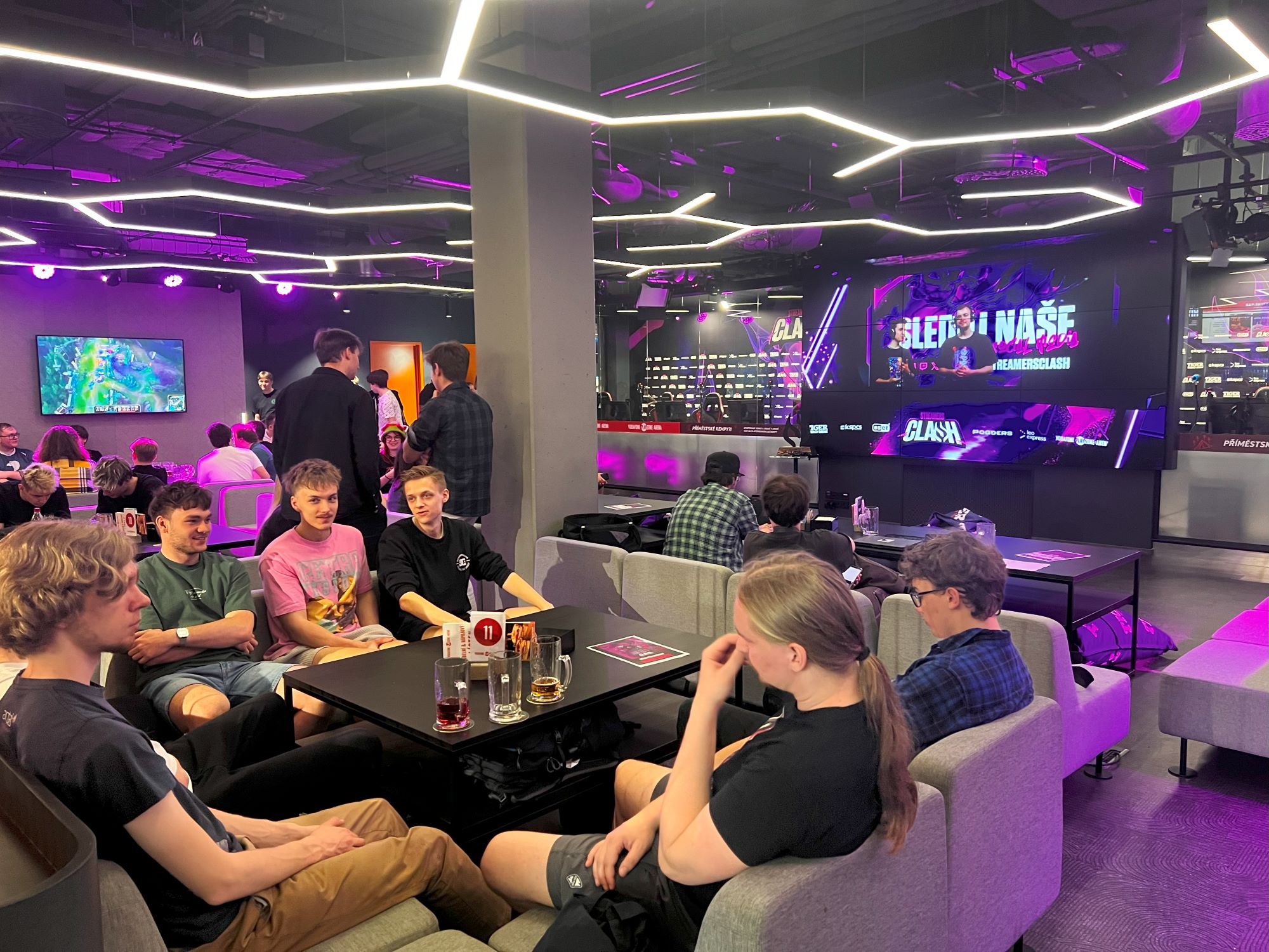 Streamers Clash tournaments at the Vodafone PLAYzone Arena