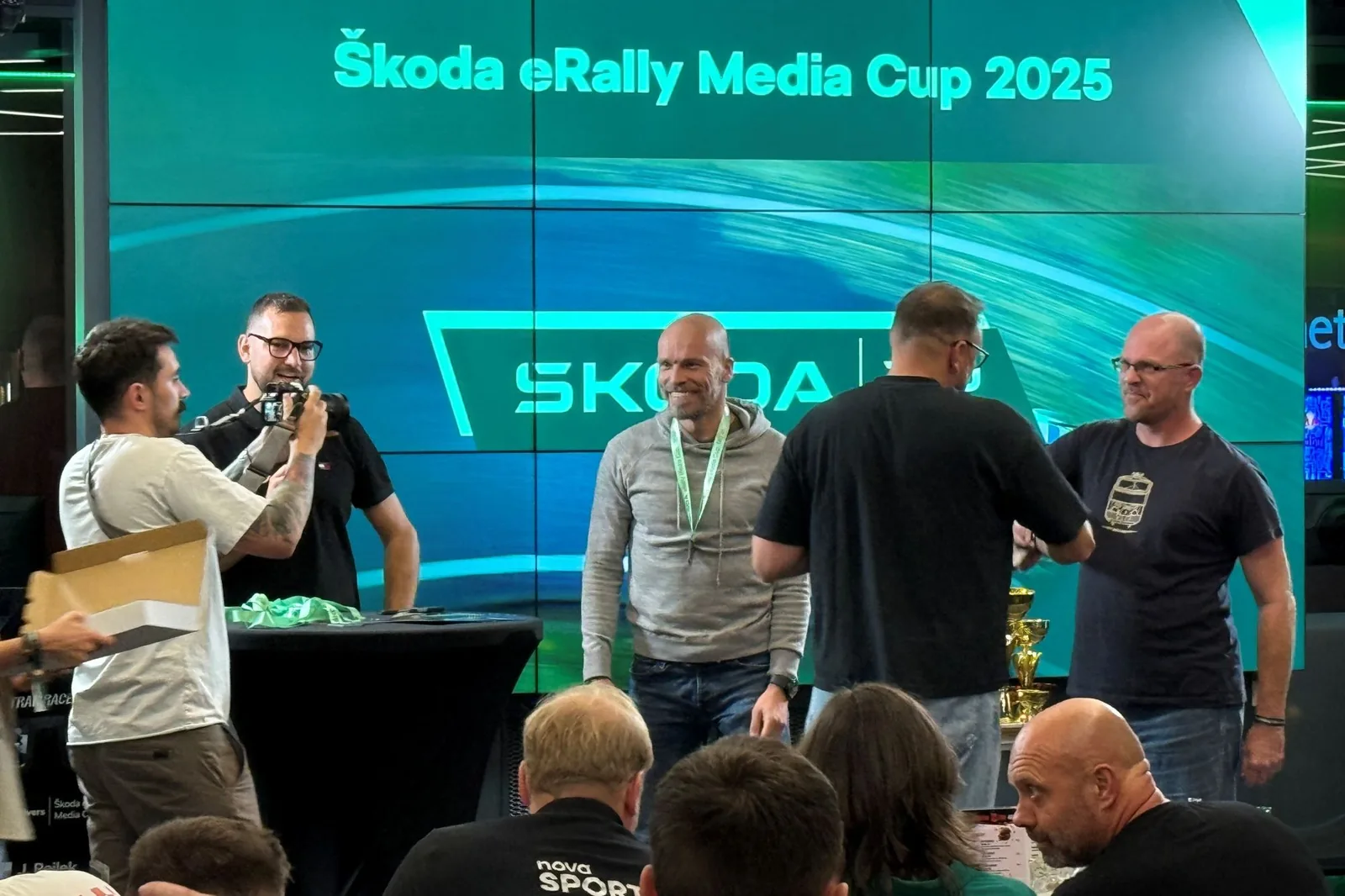 Akce Škoda eRally Media Cup ve Vodafone PLAYzone Areně